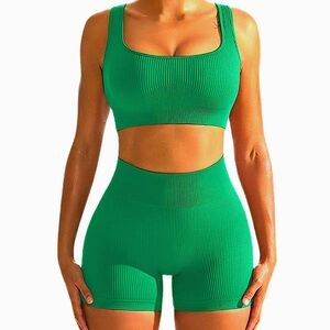 NWT 2pc Grass Green Seamless Ribbed Yoga Set Sz Small